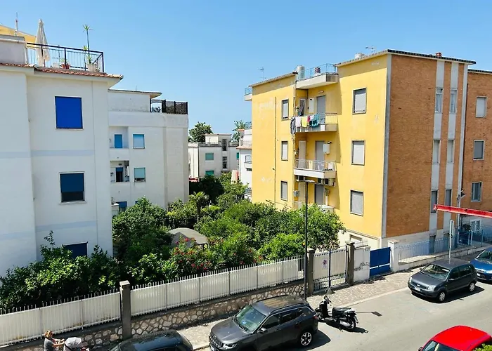 Luisella - Un Letto Ideale Bed and Breakfast 4*