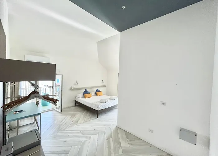 Luisella - Un Letto Ideale Bed and Breakfast Γκαέτα